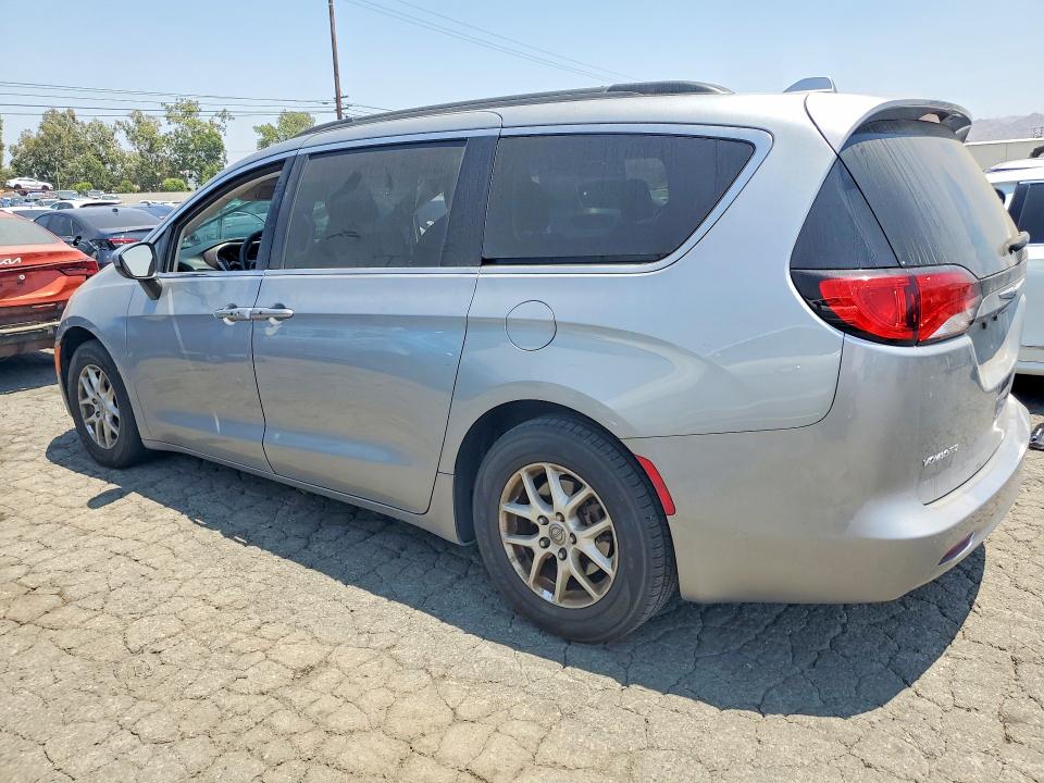 57269216 :رقم المزاد ، 2C4RC1DG2LR257330 vin ، 2020 Chrysler Voyager مزاد بيع