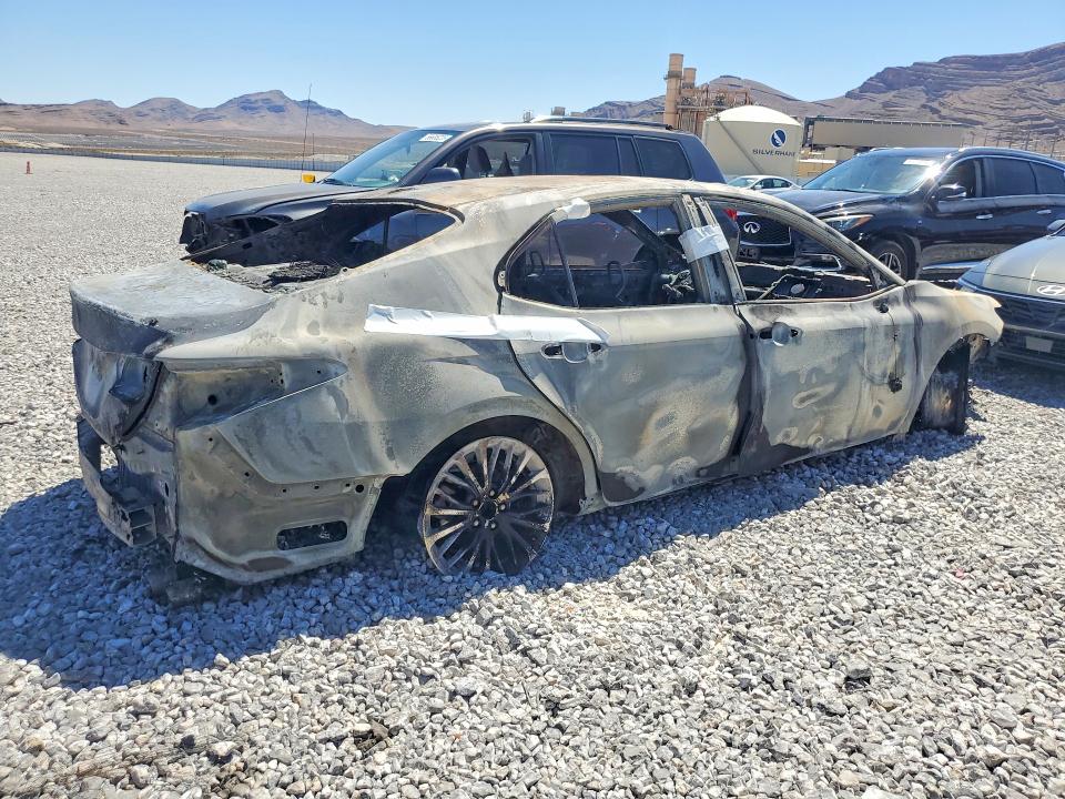 60521366 :رقم المزاد ، 4T1B11HK6KU776920 vin ، 2019 Toyota Camry مزاد بيع