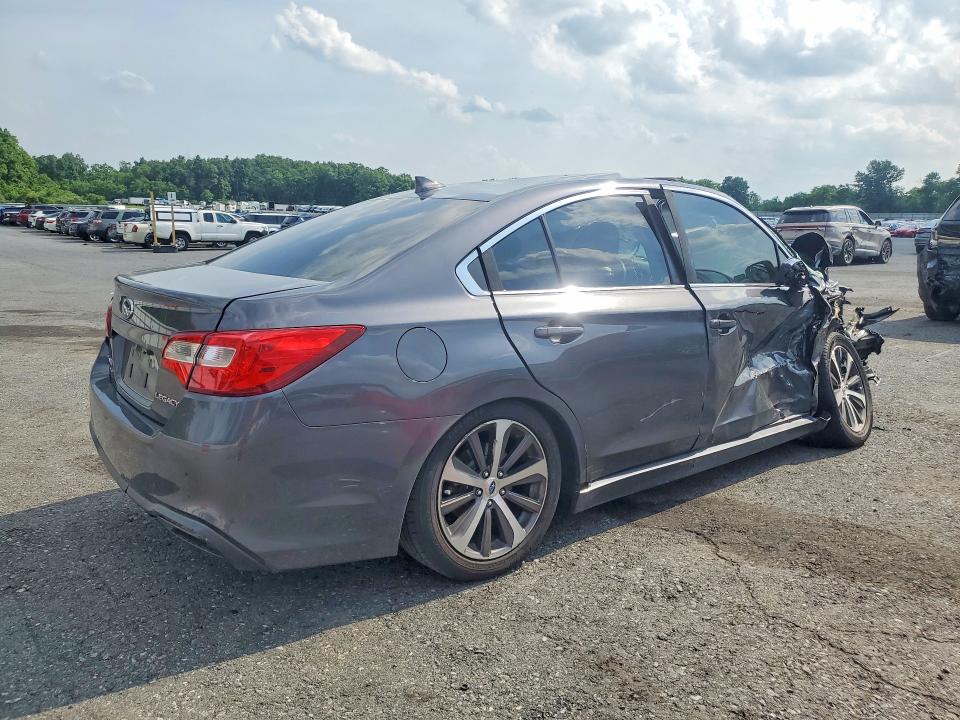 57056886 :رقم المزاد ، 4S3BNAK63J3037786 vin ، 2018 Subaru Legacy مزاد بيع