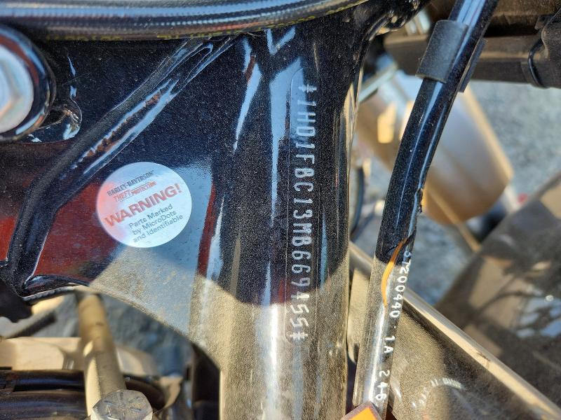 56246986 :رقم المزاد ، 1HD1FBC13MB669455 vin ، 2021 Harley-davidson Flhr مزاد بيع