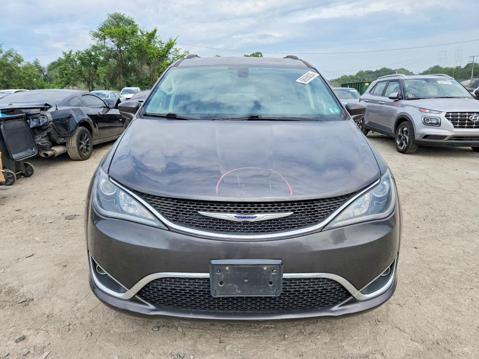 58698036 :رقم المزاد ، 2C4RC1BG4KR650375 vin ، 2019 Chrysler Pacifica مزاد بيع