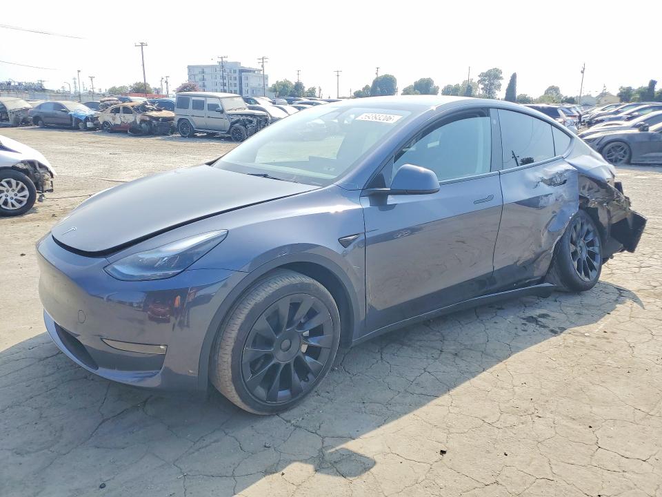 59393206 :رقم المزاد ، 7SAYGDEE4PA047845 vin ، 2023 Tesla Model Y مزاد بيع