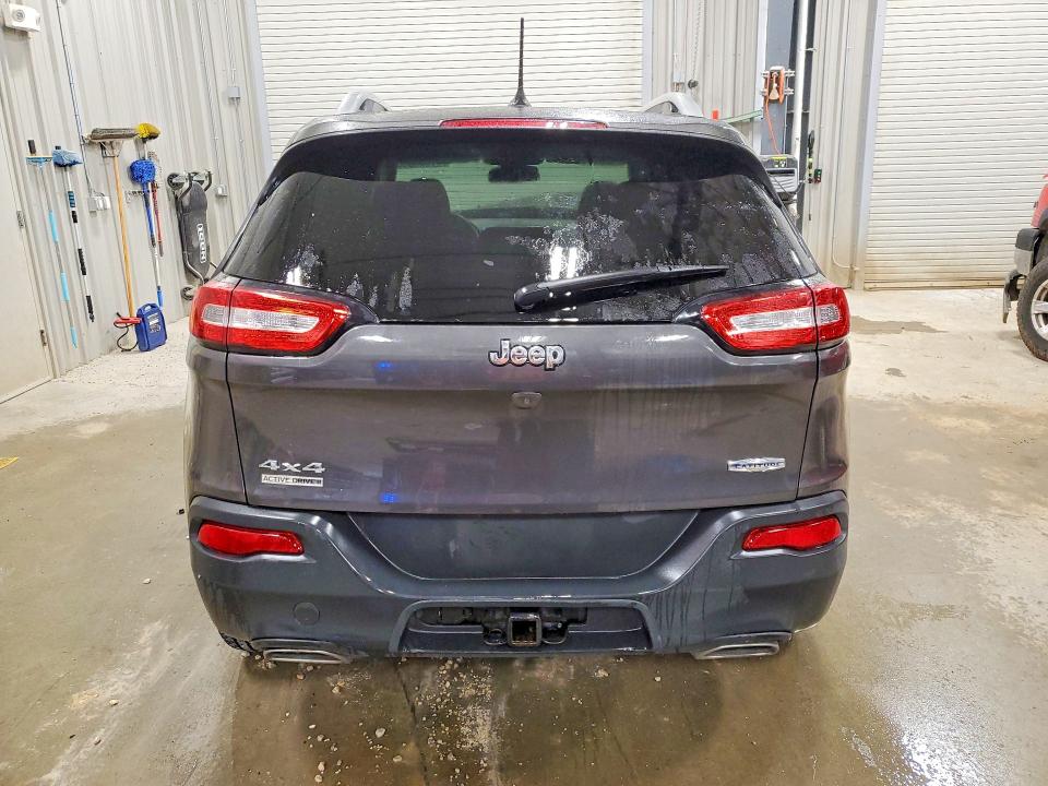 41633386 :رقم المزاد ، 1C4PJMCSXHW651466 vin ، 2017 Jeep Cherokee مزاد بيع