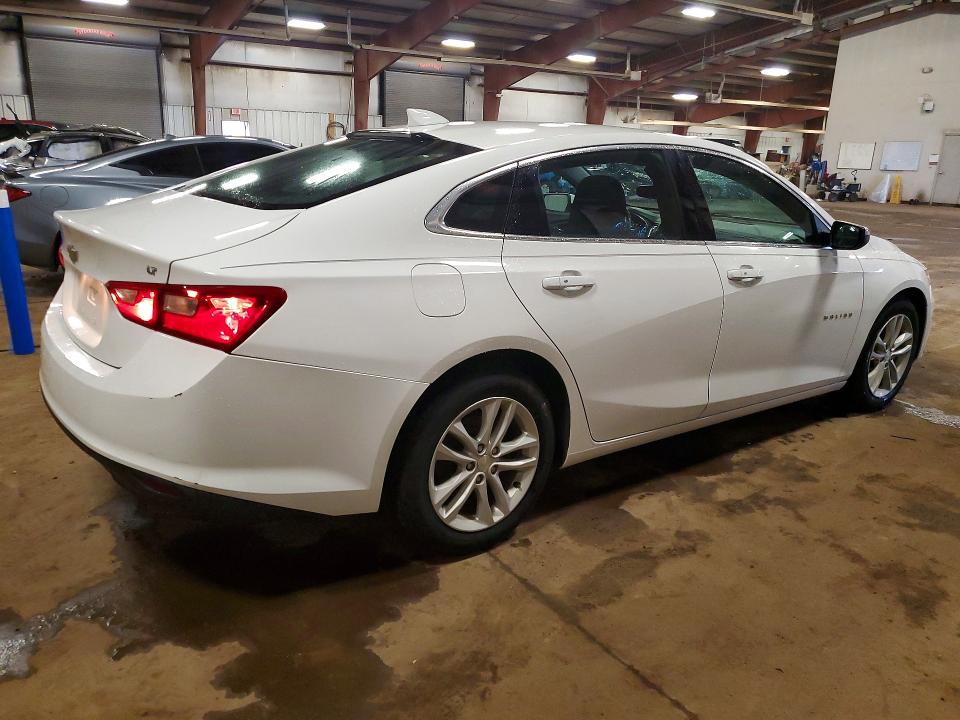 Продажа на аукционе авто 2018 Chevrolet Malibu, vin: 1G1ZD5ST3JF187323, номер лота: 57708586