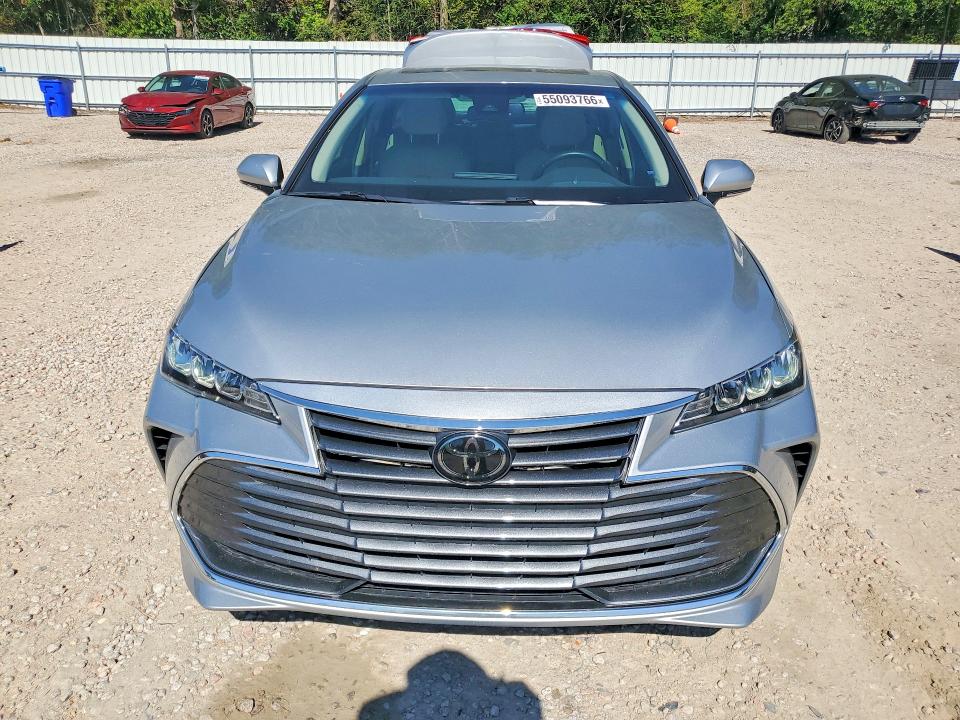55093766 :رقم المزاد ، 4T1AZ1FB5MU067843 vin ، 2021 Toyota Avalon مزاد بيع