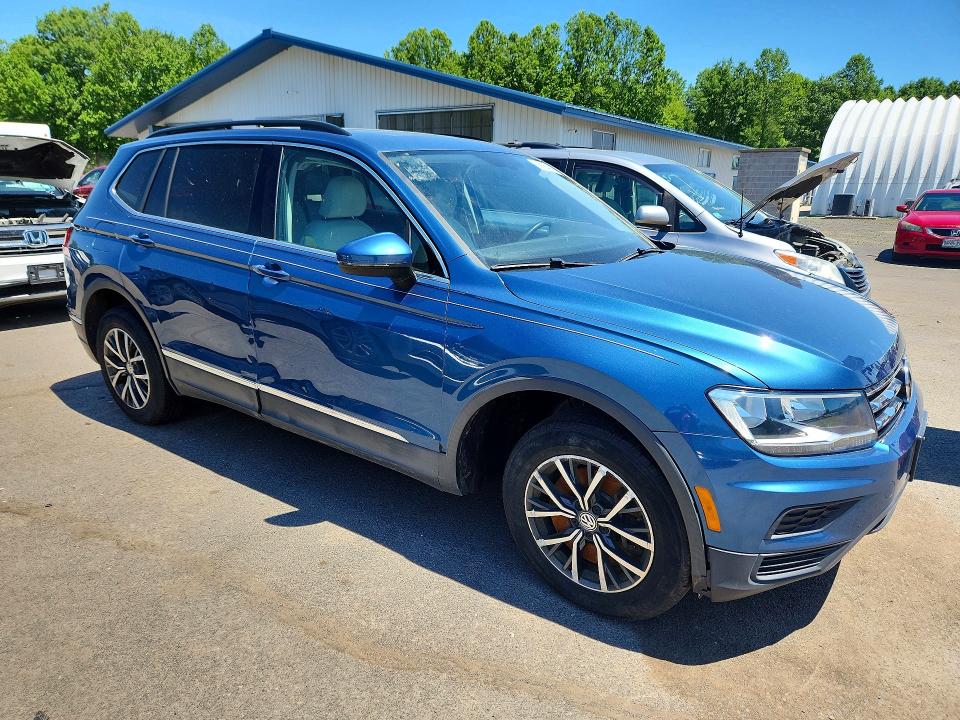 Продажа на аукционе авто 2020 Volkswagen Tiguan, vin: 3VV3B7AX8LM061806, номер лота: 56664166