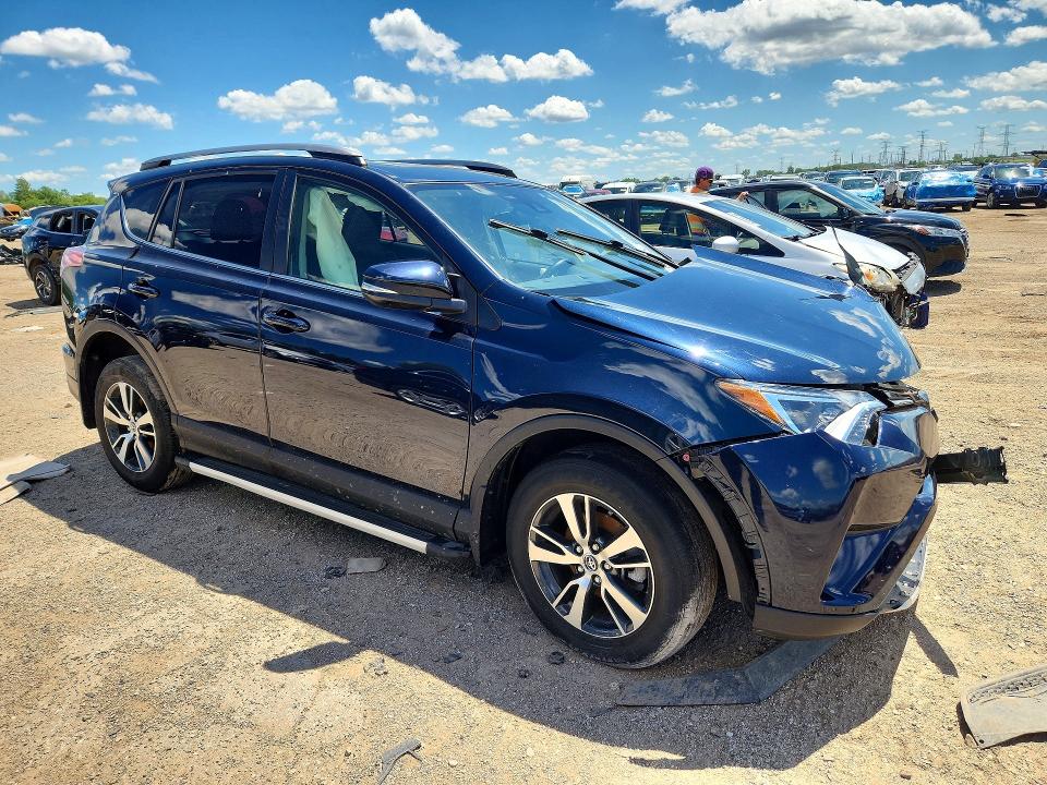 Aukcja sprzedaży 2018 Toyota Rav4, vin: JTMRFREV2JJ742927, numer aukcji: 57335026