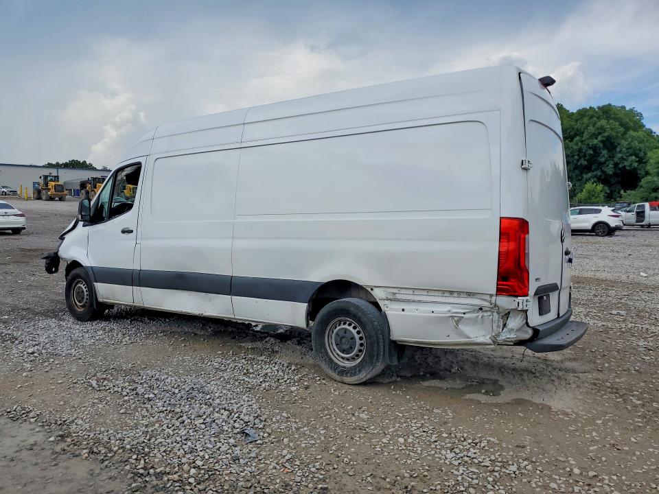 64585556 :رقم المزاد ، W1Y40CHY0MT057215 vin ، 2021 Mercedes-benz Sprinter مزاد بيع