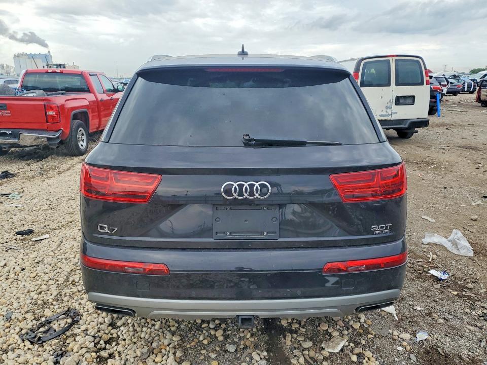 Продажа на аукционе авто 2018 Audi Q7, vin: WA1VAAF75JD041628, номер лота: 58275906