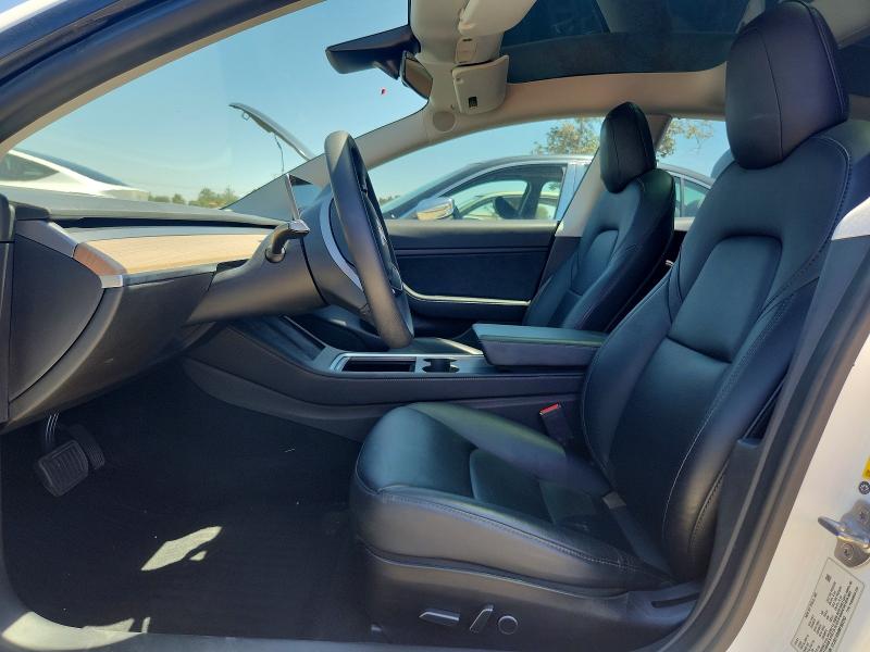54702166 :رقم المزاد ، 5YJ3E1EB4MF902253 vin ، 2021 Tesla Model 3 مزاد بيع