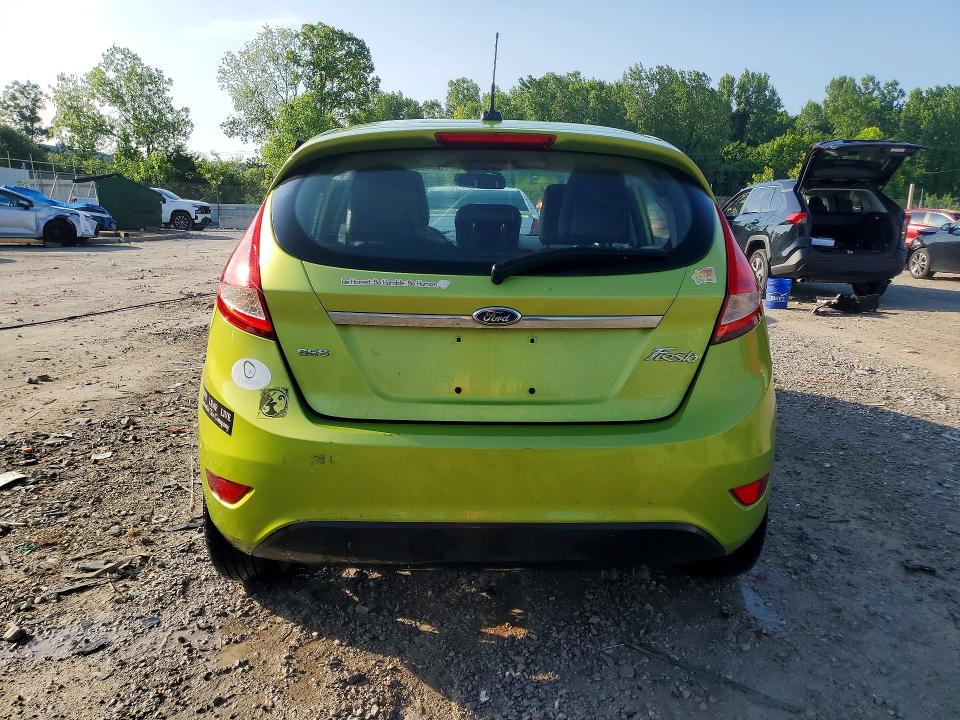 56490926 :رقم المزاد ، 3FADP4FJ8BM179785 vin ، 2011 Ford Fiesta مزاد بيع