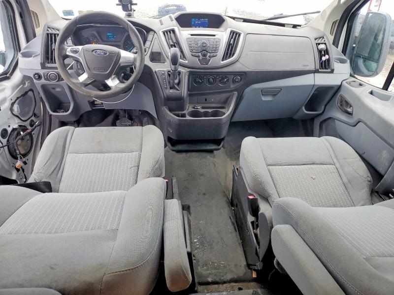 57882976 :رقم المزاد ، 1FBZX2YM3FKA54562 vin ، 2015 Ford Transit مزاد بيع