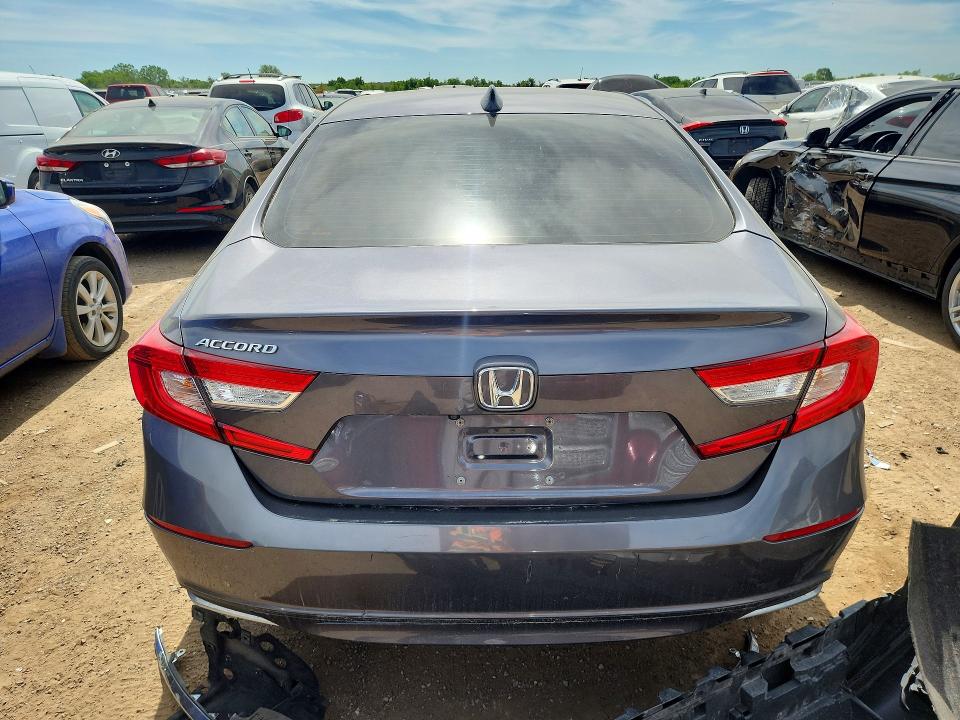 Auction sale of the 2019 Honda Accord, vin: 1HGCV1F13KA058400, lot number: 55424466