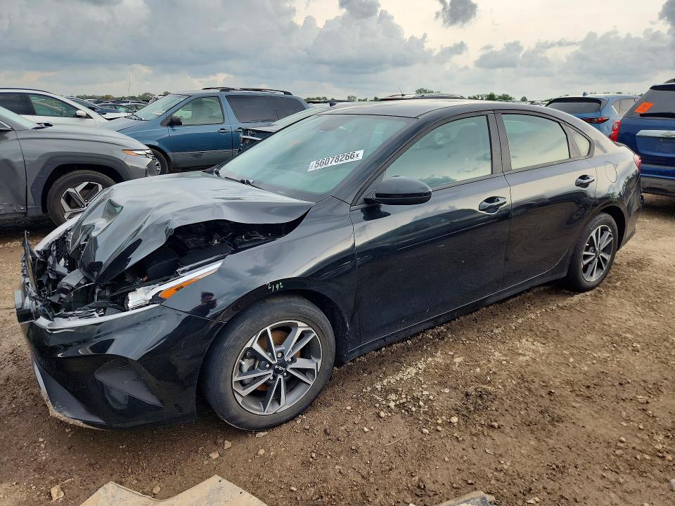 56078266 :رقم المزاد ، 3KPF24AD2RE714715 vin ، 2024 Kia Forte مزاد بيع