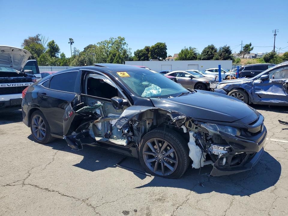 56136576 :رقم المزاد ، 19XFC1F34LE215045 vin ، 2020 Honda Civic مزاد بيع