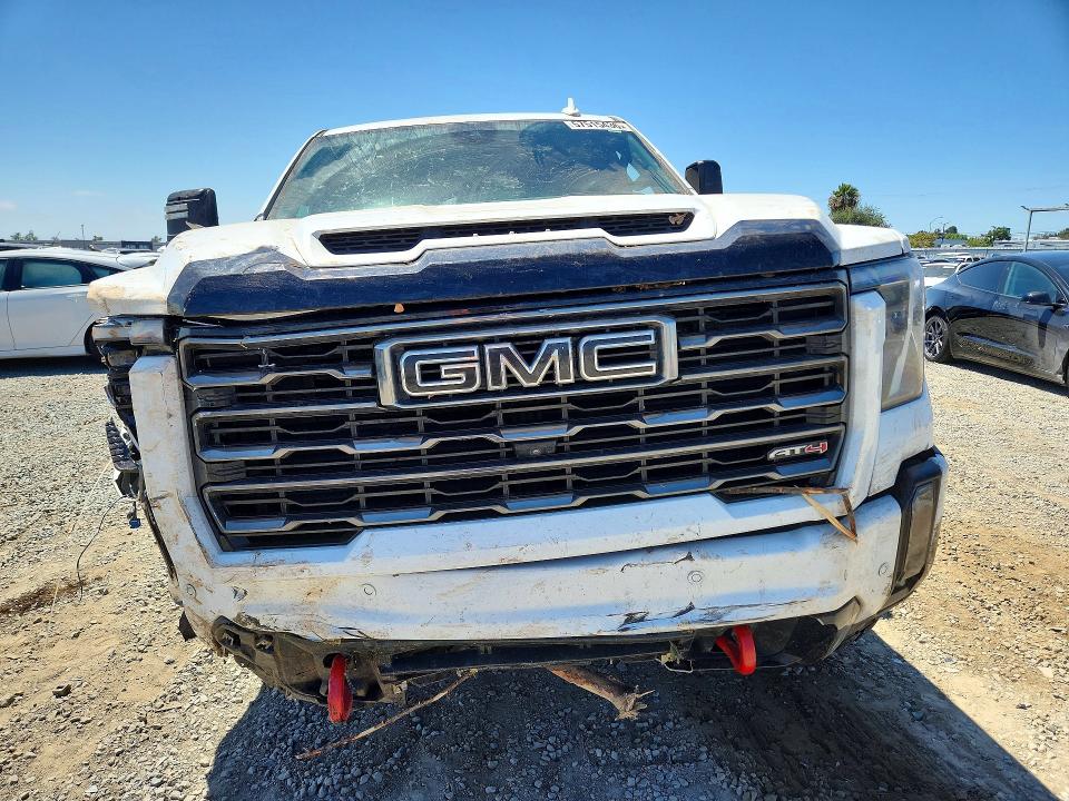 57515436 :رقم المزاد ، 1GT49PEY8RF100985 vin ، 2024 Gmc Sierra مزاد بيع