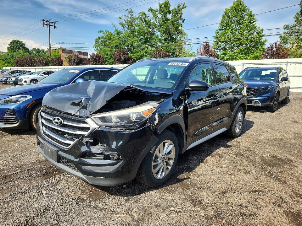 58742156 :رقم المزاد ، KM8J3CA44JU651328 vin ، 2018 Hyundai Tucson مزاد بيع