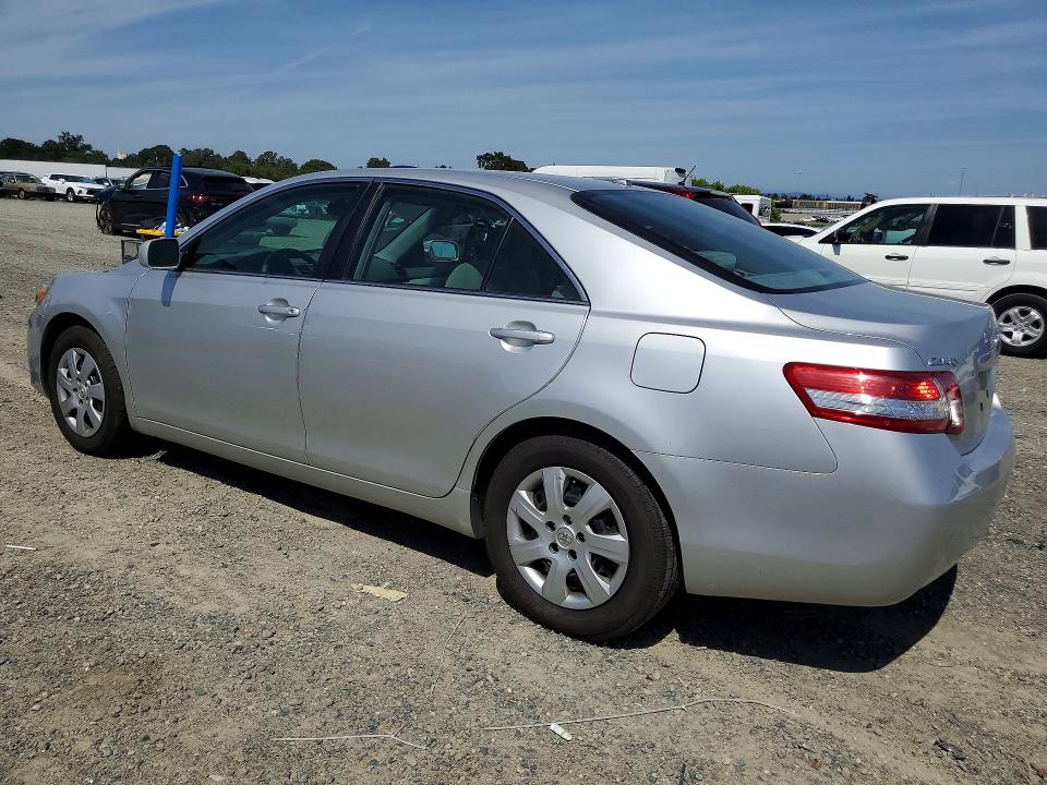 55806786 :رقم المزاد ، 4T1BF3EKXAU053216 vin ، 2010 Toyota Camry مزاد بيع