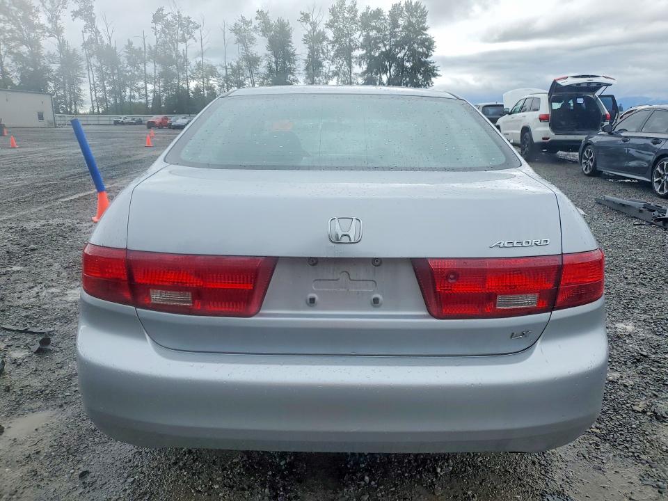 56701376 :رقم المزاد ، 1HGCM56405A165896 vin ، 2005 Honda Accord مزاد بيع