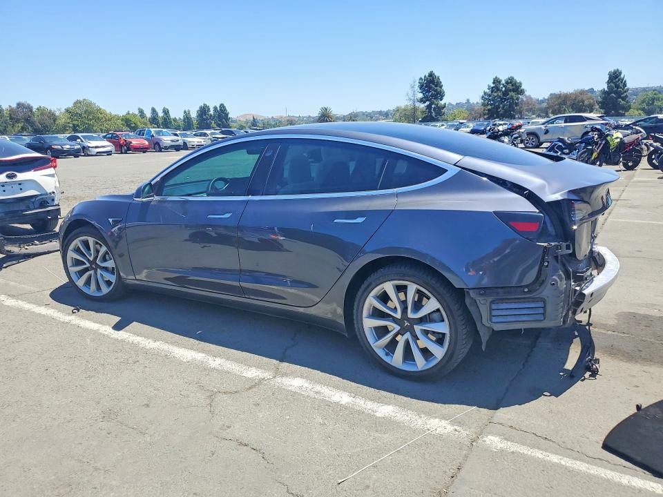 Продажа на аукционе авто 2019 Tesla Model 3, vin: 5YJ3E1EBXKF465193, номер лота: 56272906