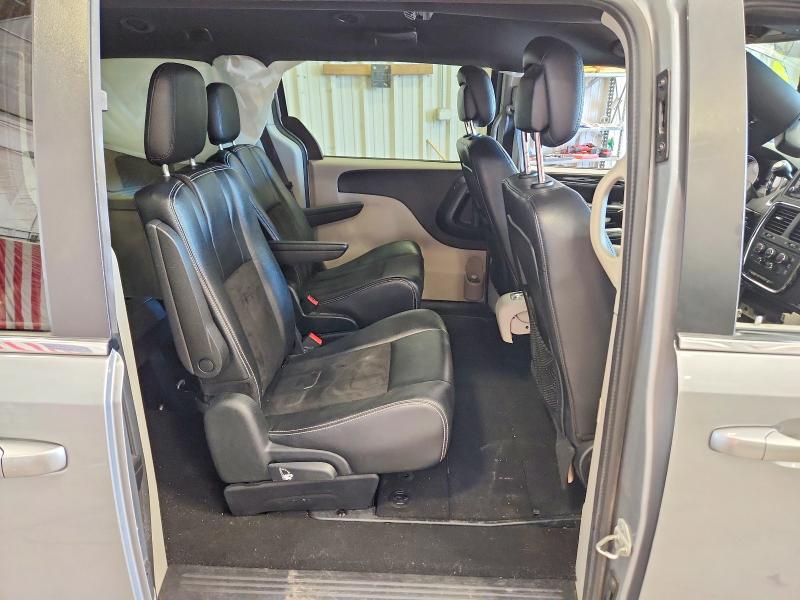 56831506 :رقم المزاد ، 2C4RDGCG8LR153233 vin ، 2020 Dodge Grand Caravan مزاد بيع