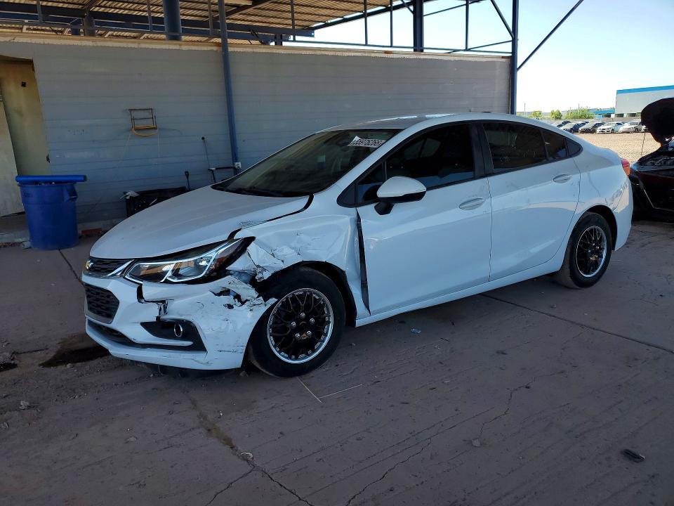 Auction sale of the 2018 Chevrolet Cruze, vin: 1G1BC5SM2J7240911, lot number: 55976266