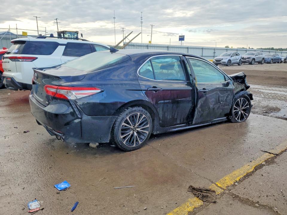 Продажа на аукционе авто 2019 Toyota Camry, vin: 4T1B11HK0KU733951, номер лота: 55182286