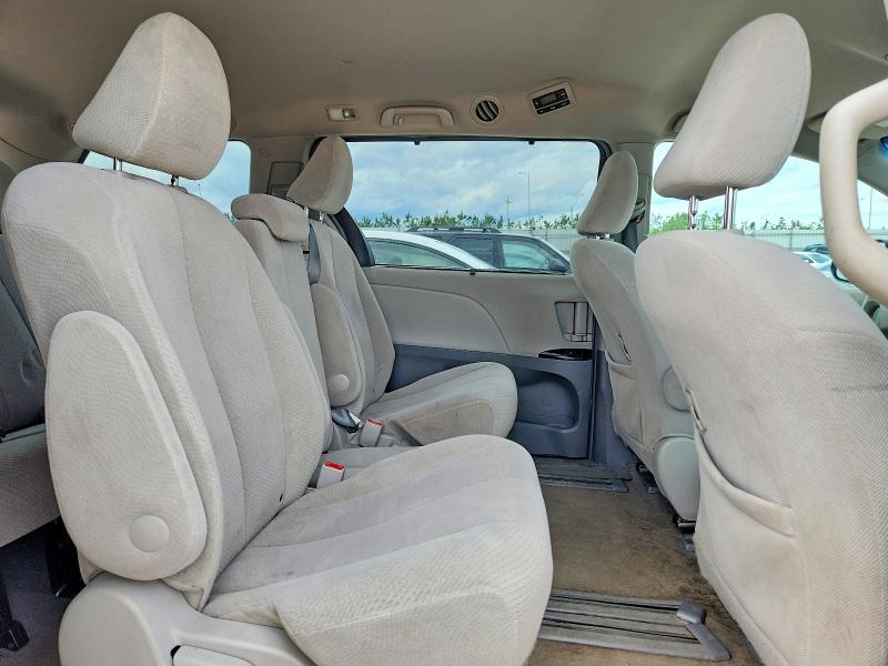 2013 Toyota Sienna მანქანა იყიდება აუქციონზე, vin: 5TDKK3DC8DS367059, აუქციონის ნომერი: 56432536