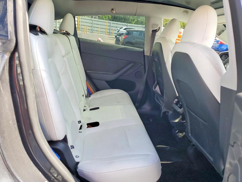 58187816 :رقم المزاد ، 7SAYGDEE5SA360332 vin ، 2025 Tesla Model Y مزاد بيع