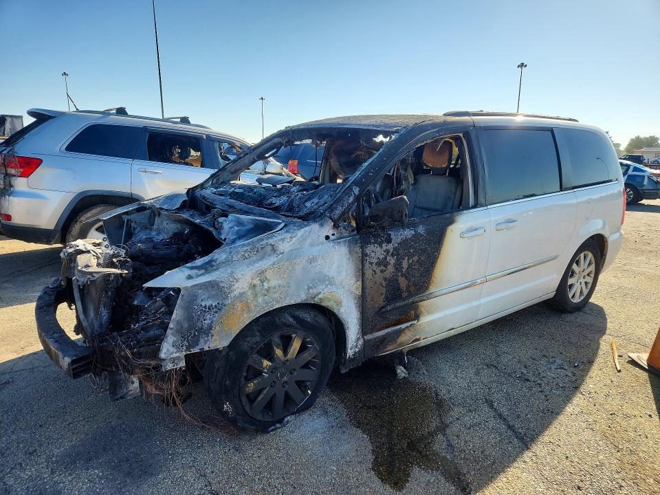 55911466 :رقم المزاد ، 2C4RC1BG1ER426775 vin ، 2014 Chrysler Town & Country مزاد بيع