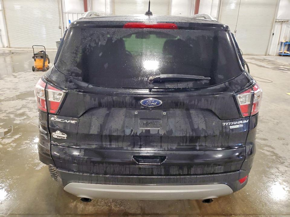Продажа на аукционе авто 2017 Ford Escape, vin: 1FMCU9JD9HUE00131, номер лота: 56115556