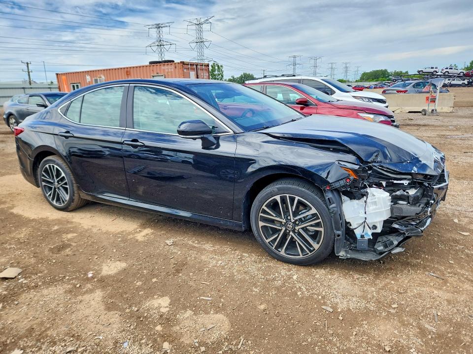 55694246 :رقم المزاد ، 4T1DBADK9TU548407 vin ، 2026 Toyota Camry مزاد بيع