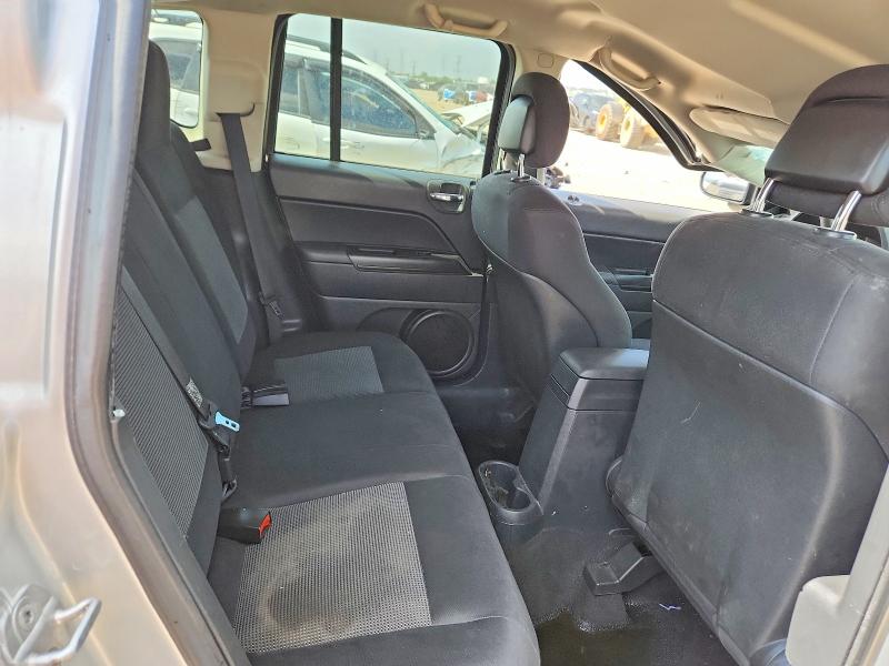 58423186 :رقم المزاد ، 1J4NT1FA3BD289142 vin ، 2011 Jeep Compass مزاد بيع