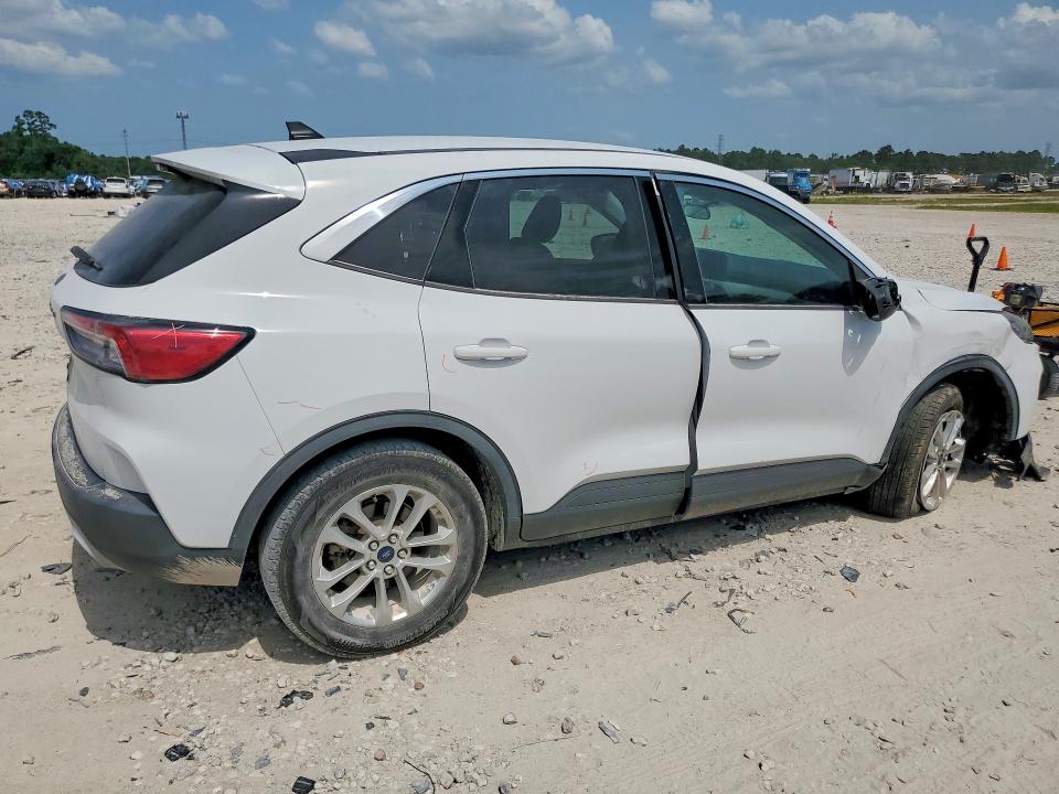 Продажа на аукционе авто 2021 Ford Escape, vin: 1FMCU0G69MUA96359, номер лота: 58997126