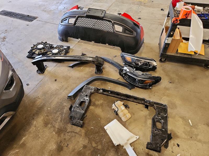 56152596 :رقم المزاد ، 1C4PJMBXXKD395474 vin ، 2019 Jeep Cherokee مزاد بيع