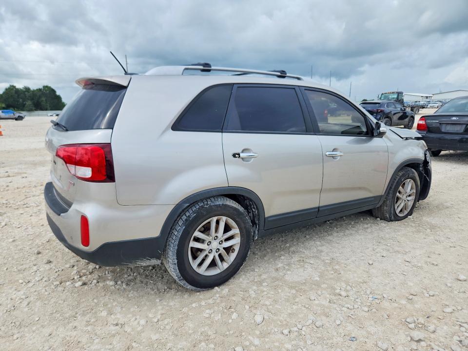 56328376 :رقم المزاد ، 5XYKT4A61FG551776 vin ، 2015 Kia Sorento مزاد بيع