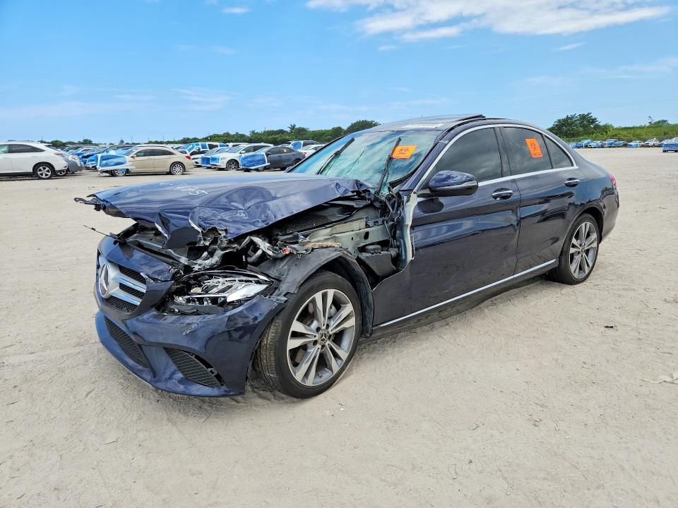 57334686 :رقم المزاد ، W1KWF8DB3LR601475 vin ، 2020 Mercedes-benz C مزاد بيع