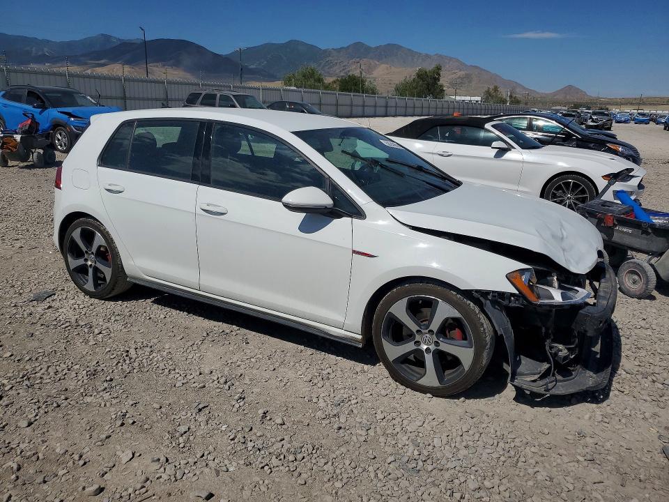58240696 :رقم المزاد ، 3VW4T7AU8HM060715 vin ، 2017 Volkswagen Gti مزاد بيع