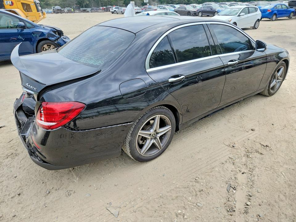 57019786 :رقم المزاد ، WDDZF4KB8JA379312 vin ، 2018 Mercedes-benz E مزاد بيع