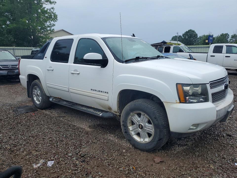 58786506 :رقم المزاد ، 3GNVKFE08AG238677 vin ، 2010 Chevrolet Avalanche مزاد بيع