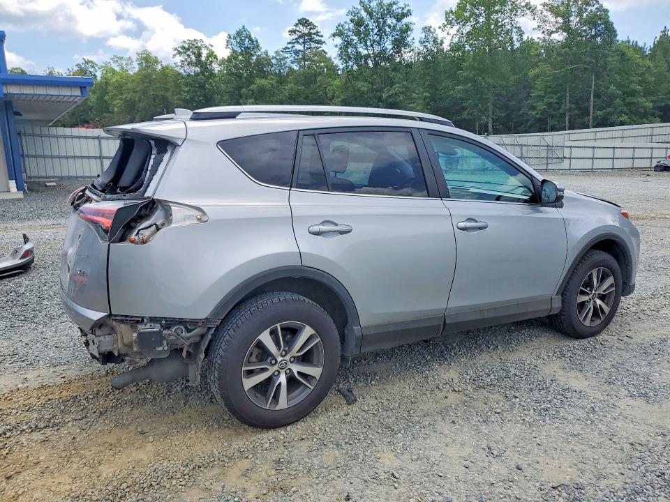 2018 Toyota Rav4 მანქანა იყიდება აუქციონზე, vin: 2T3WFREV2JW482629, აუქციონის ნომერი: 58637006
