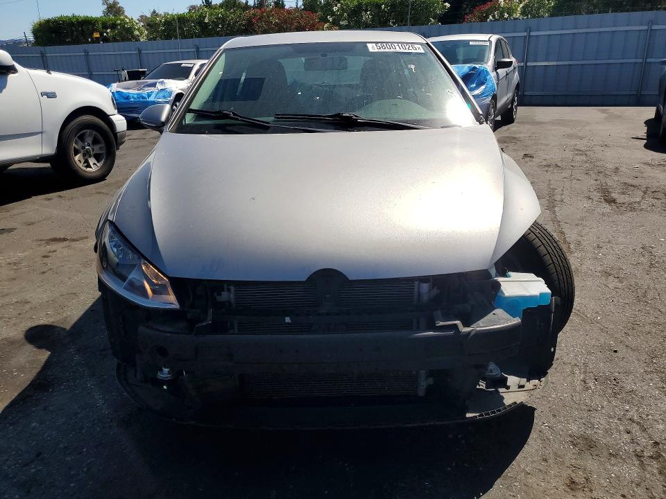 2017 Volkswagen Golf მანქანა იყიდება აუქციონზე, vin: 3VW217AU3HM025318, აუქციონის ნომერი: 58001026