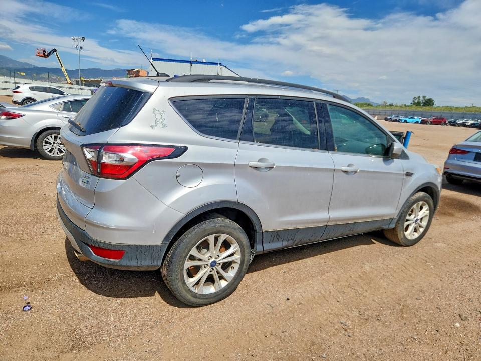 2018 Ford Escape მანქანა იყიდება აუქციონზე, vin: 1FMCU9GD2JUA73911, აუქციონის ნომერი: 56186136