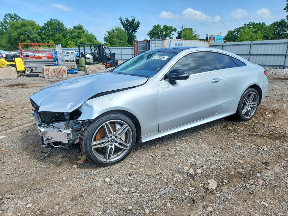 58985056 :رقم المزاد ، WDD1J6GB7JF063418 vin ، 2018 Mercedes-benz E مزاد بيع