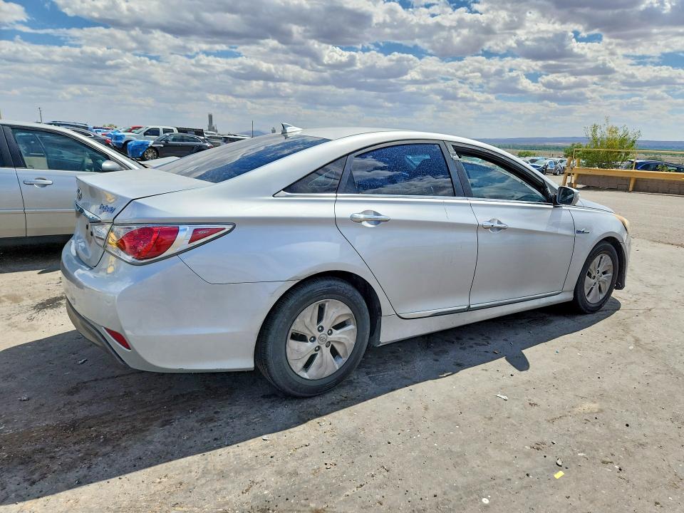 58211076 :رقم المزاد ، KMHEC4A49FA137667 vin ، 2015 Hyundai Sonata Hybrid مزاد بيع