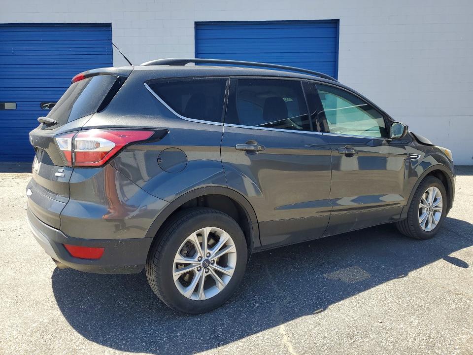Продажа на аукционе авто 2017 Ford Escape, vin: 1FMCU9G91HUE16911, номер лота: 55449186