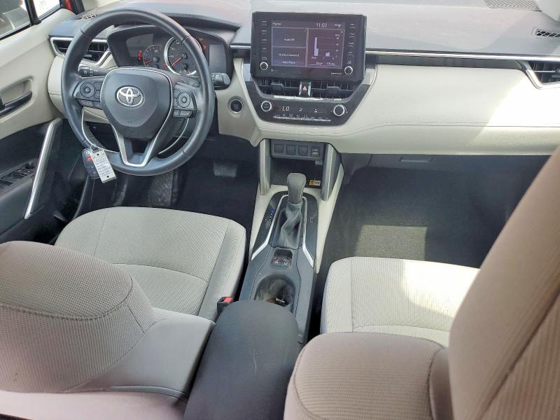 57828506 :رقم المزاد ، 7MUCAABG9NV005511 vin ، 2022 Toyota Corolla Cross مزاد بيع