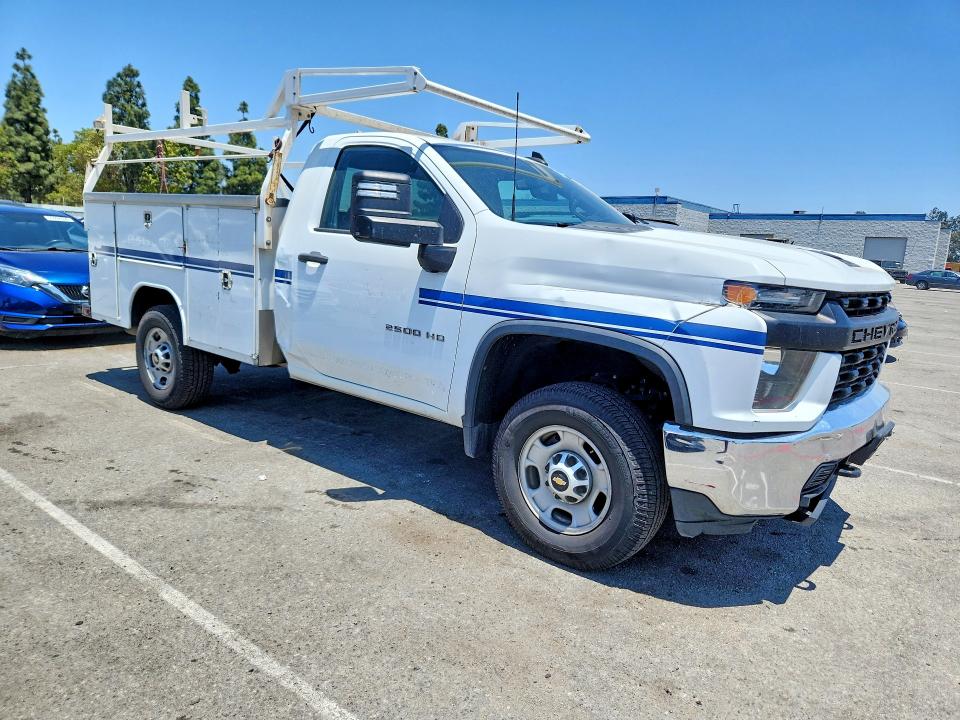 56529886 :رقم المزاد ، 1GB0WLE74LF256332 vin ، 2020 Chevrolet Silverado مزاد بيع