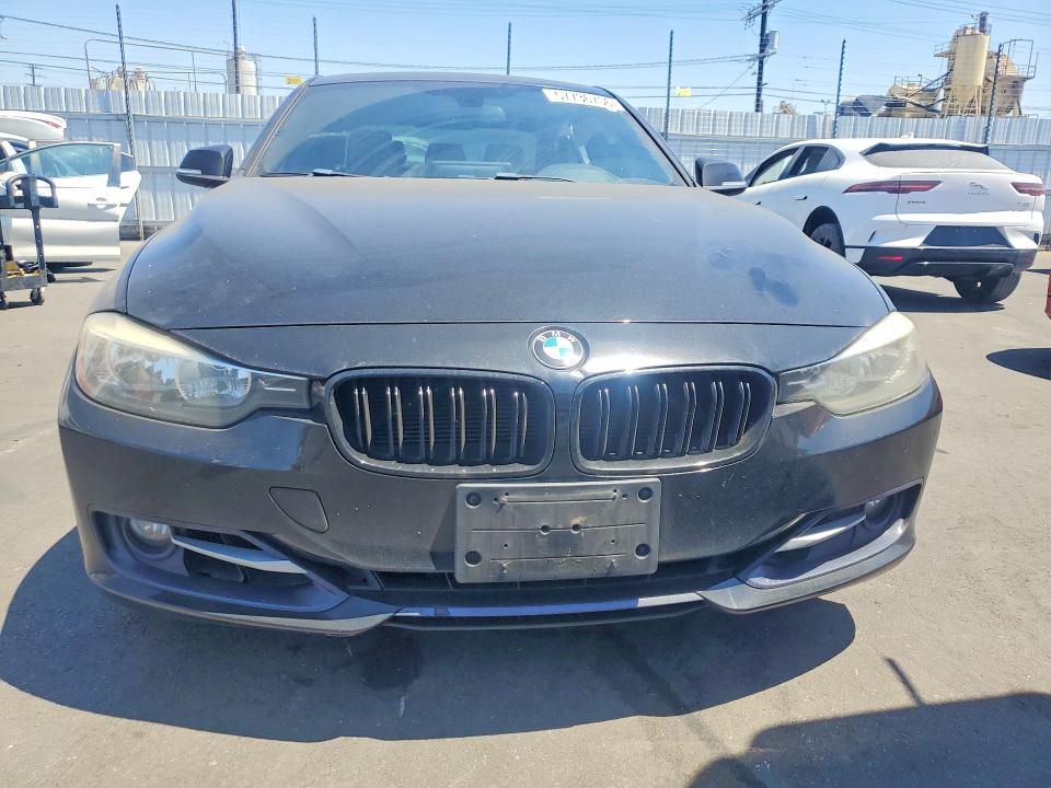 2012 Bmw 328 მანქანა იყიდება აუქციონზე, vin: WBA3C1C57CF430026, აუქციონის ნომერი: 57736756