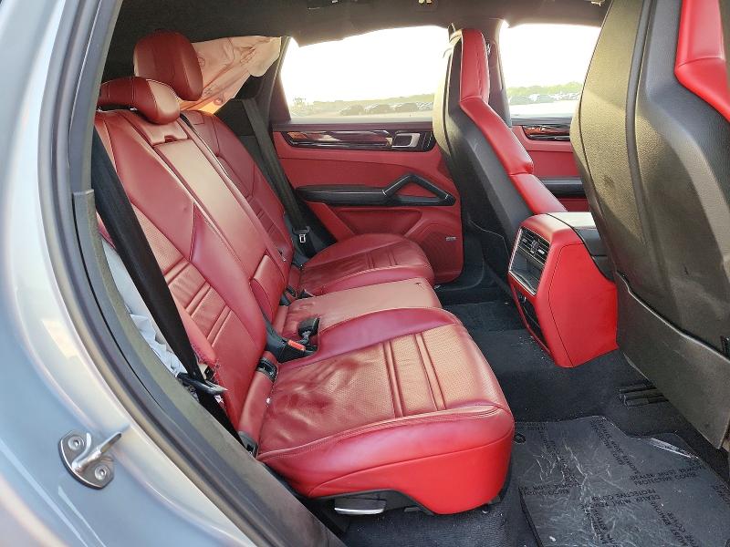 59154616 :رقم المزاد ، WP1AA2AY4LDA04372 vin ، 2020 Porsche Cayenne مزاد بيع